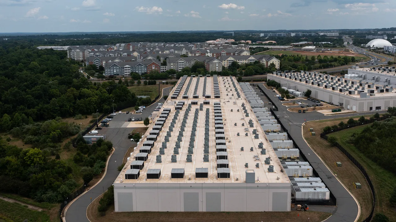 AMAZON’S GRID UPGRADE PROPOSAL: WHAT AI DATA CENTER BUYERS MUST PRICE BEFORE SITE SELECTION